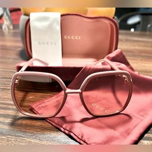NEW AUTHENTIC Gucci SQUARE-FRAME SUNGLASSES Pink GG0890S